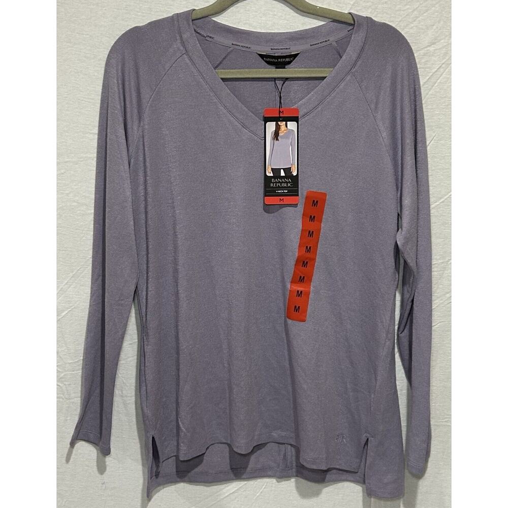 Banana Republic Womens Long Sleeve V-Neck Top Purple MEDIUM NWT - Picture 1 of 9